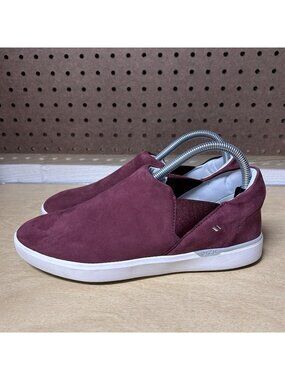 Kizik Paris Maroon Suede Women’s Slip On Shoes Sneakers Size 8